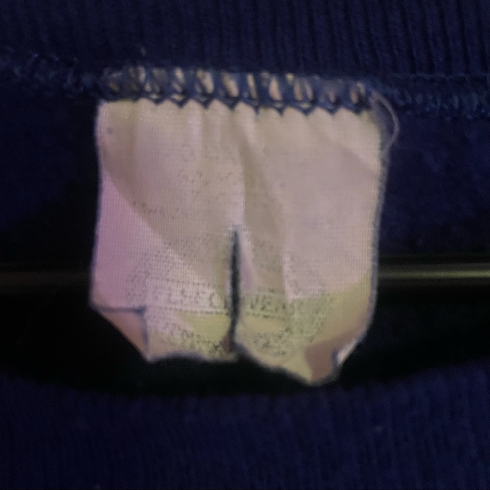 Car sweater - Picture 2 of 2